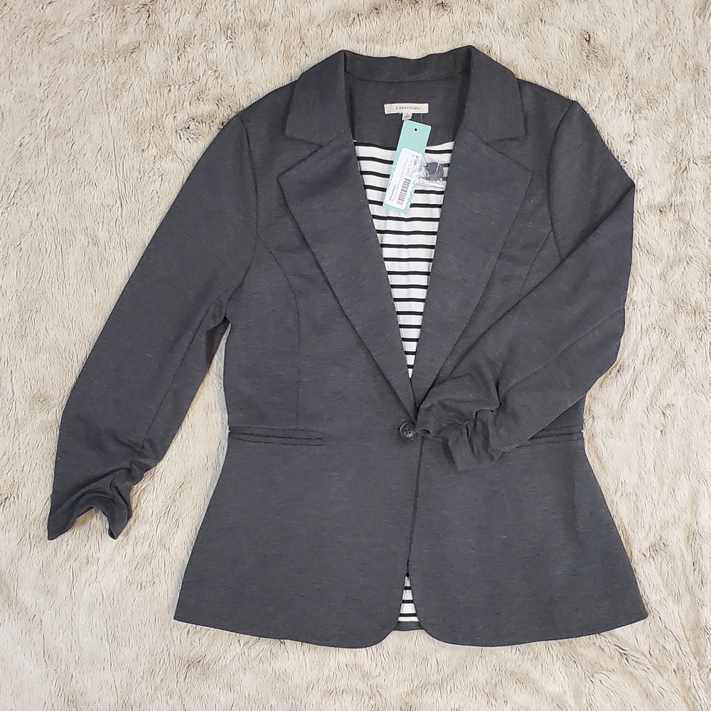 41 Hawthorn Benson 3/4 Ruched Sleeve Blazer